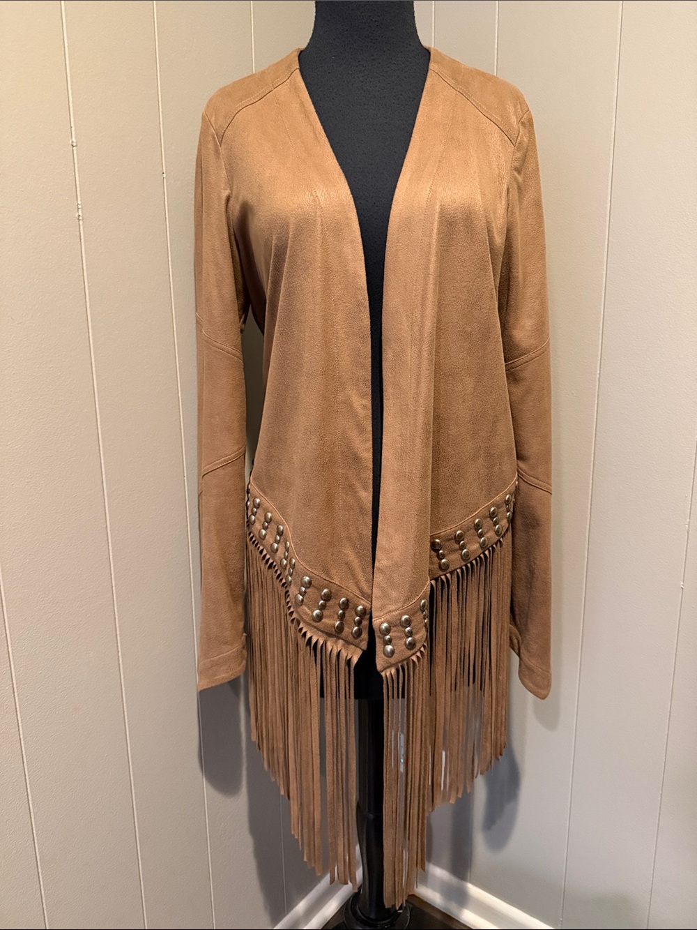 SW3 Bespoke Women’s Medium Tan Suede Fringe Jacket with Stud Embellishments